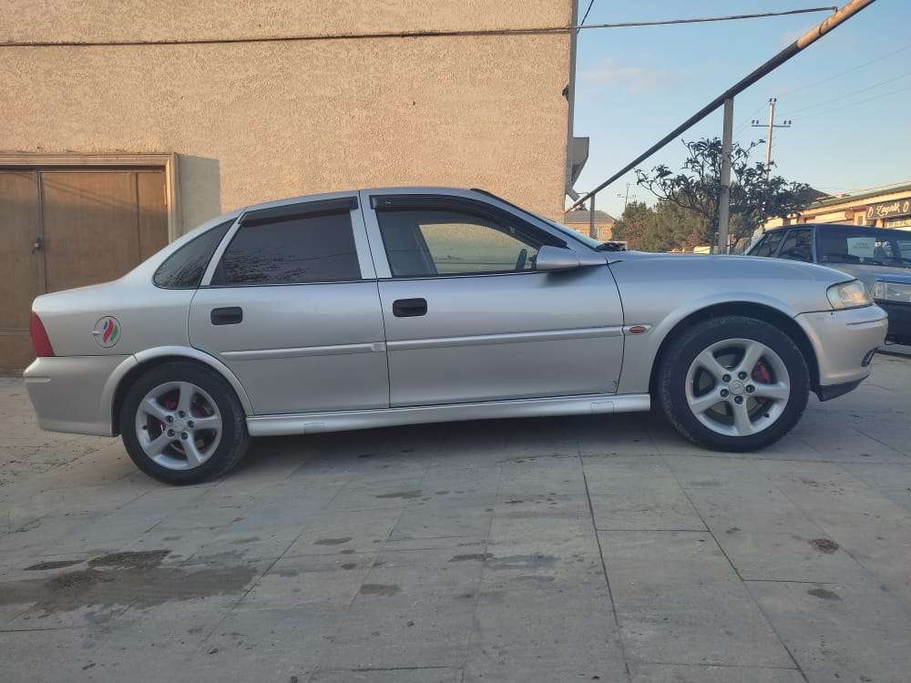 Opel Vectra, 1999 il, 1.6 L, 412 000 km