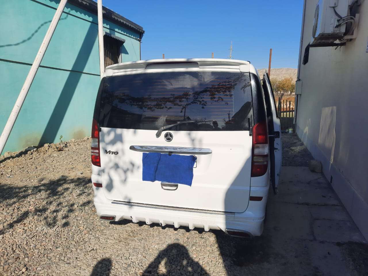 Mercedes Vito, 2009 il, 2.2 L, 336 000 km