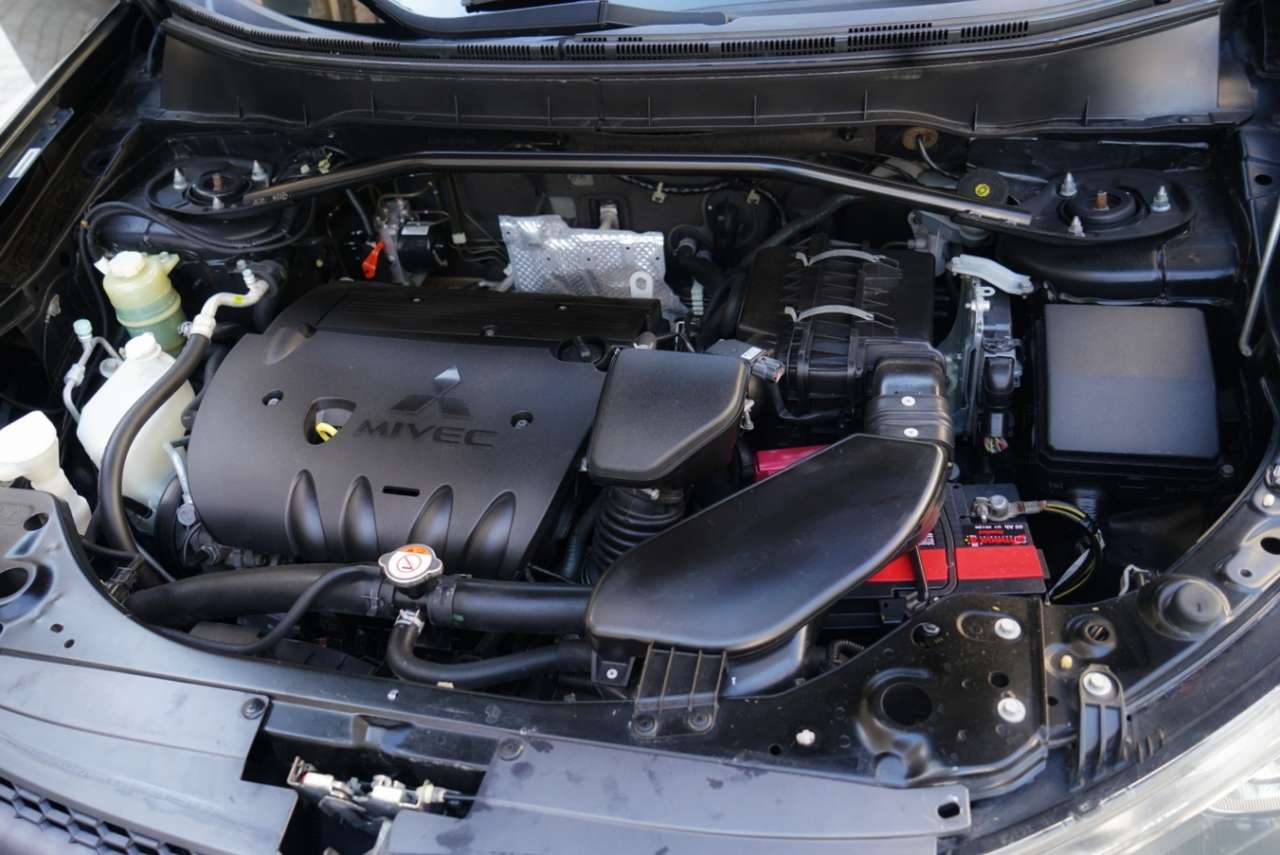 Mitsubishi Outlander, 2008 il, 2.4 L, 143 000 km