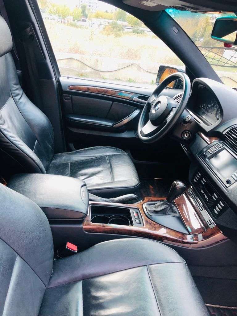 BMW X5, 2004 il, 4.4 L, 215 000 km