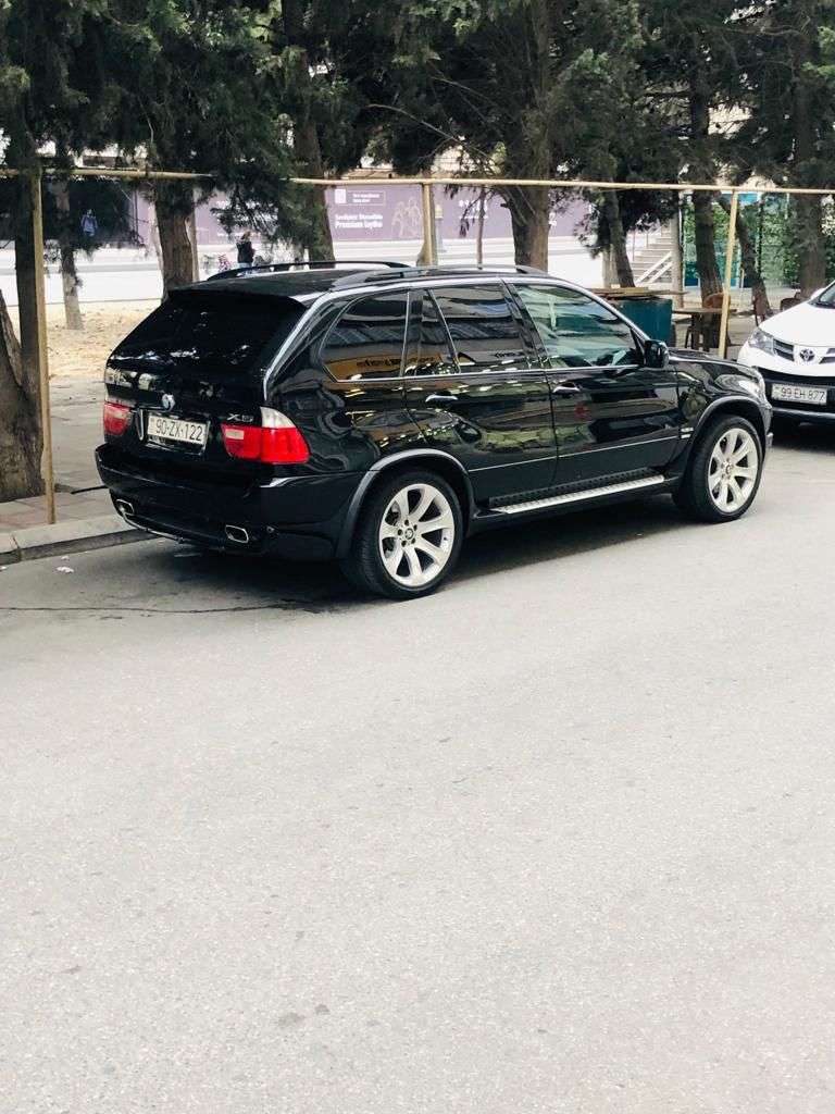 BMW X5, 2004 il, 4.4 L, 215 000 km