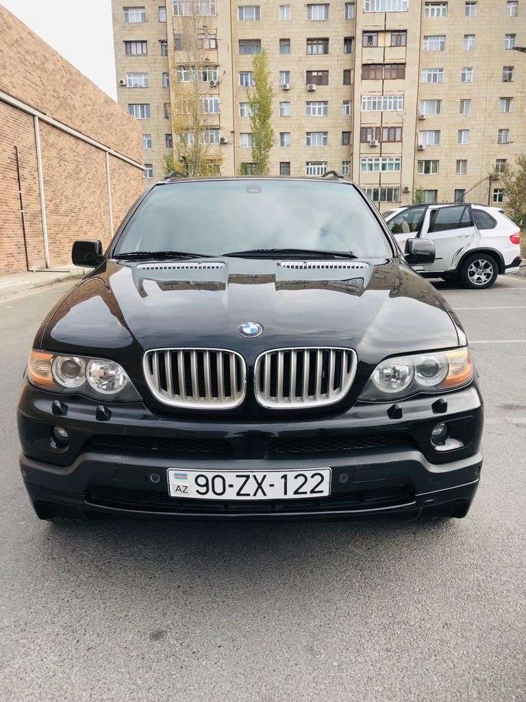 BMW X5, 2004 il, 4.4 L, 215 000 km