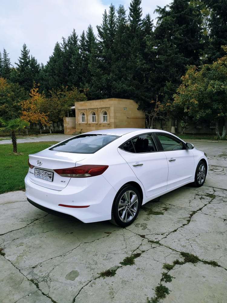 Hyundai Elantra, 2018 il, 2.0 L, 39 000 km