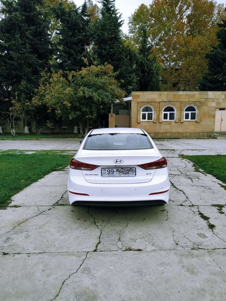 Hyundai Elantra, 2018 il, 2.0 L, 39 000 km