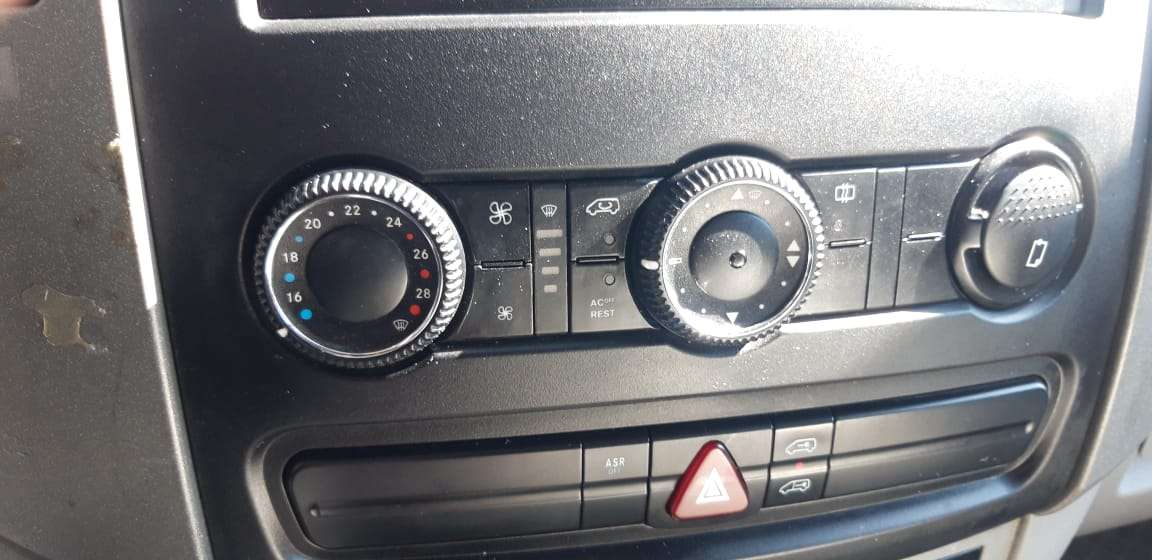 Mercedes Sprinter 208, 2007 il, 2.2 L, 328 050 km