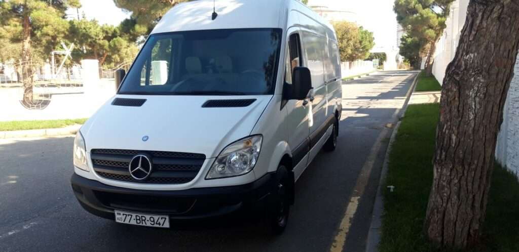 Mercedes Sprinter 208, 2007 il, 2.2 L, 328 050 km