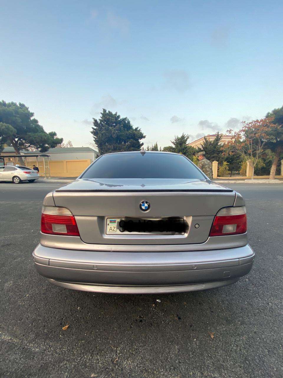 BMW 530, 2002 il, 3.0 L, 260 000 km