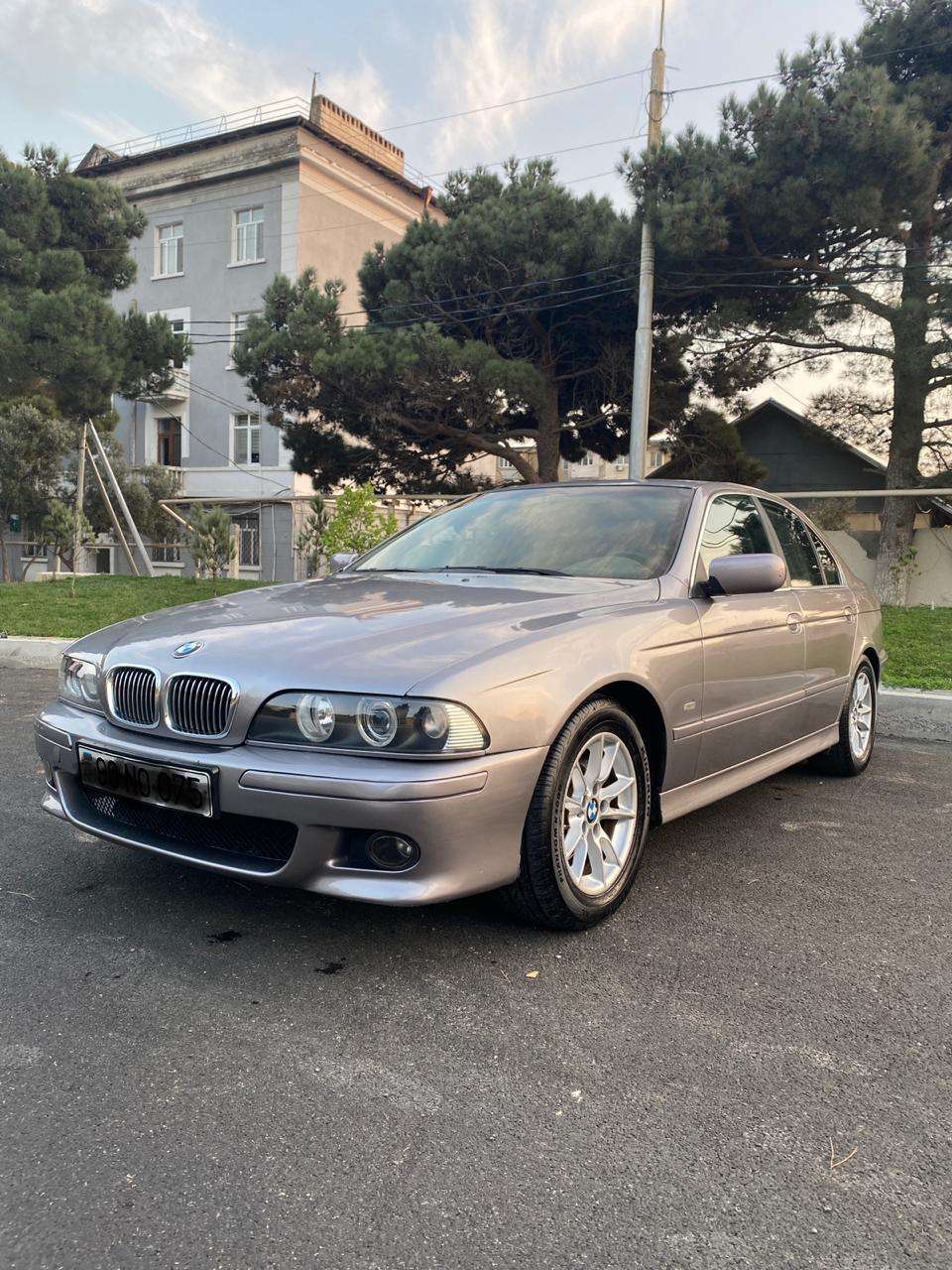 BMW 530, 2002 il, 3.0 L, 260 000 km