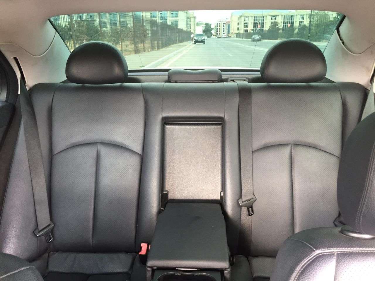 Mercedes E 350, 2008 il, 3.5 L, 278 000 km