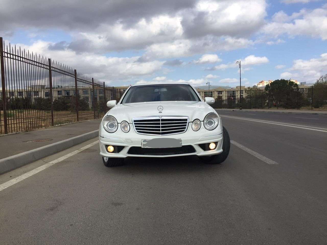 Mercedes E 350, 2008 il, 3.5 L, 278 000 km