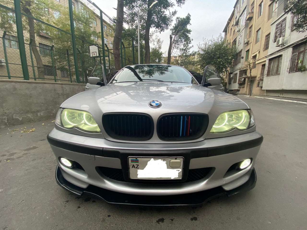 BMW 320, 2002 il, 2.2 L, 177 000 km