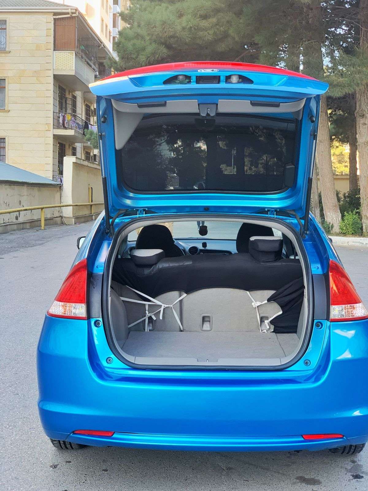 Honda Insight, 2010 il, 1.3 L, 212 000 km