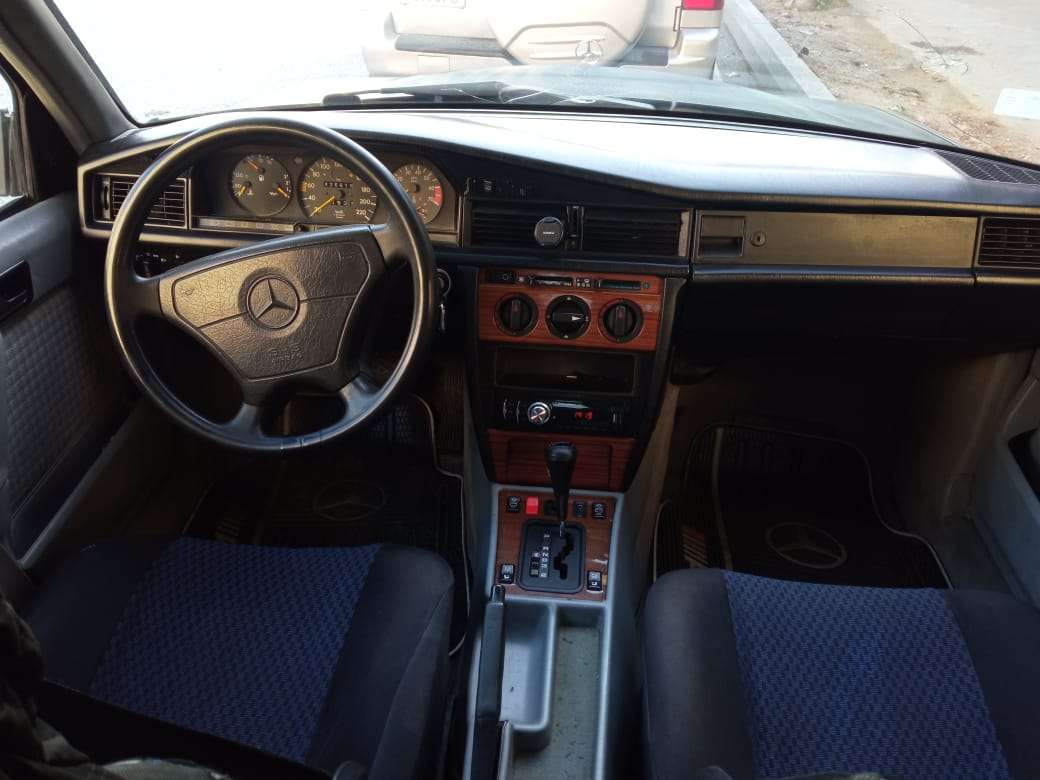Mercedes 190, 1993 il, 2.0 L, 426 618 km