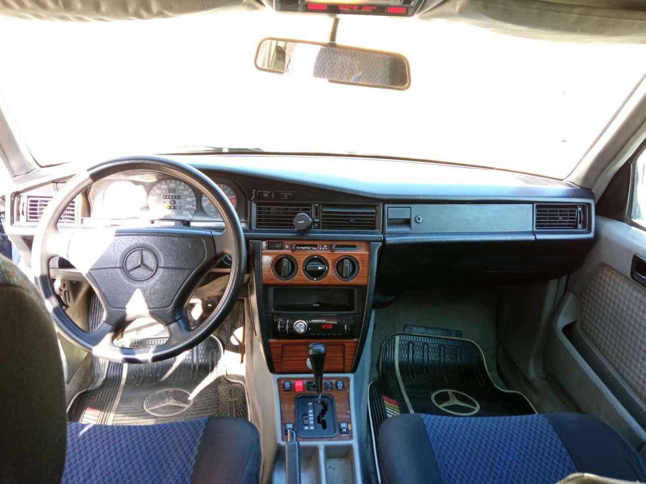 Mercedes 190, 1993 il, 2.0 L, 426 618 km