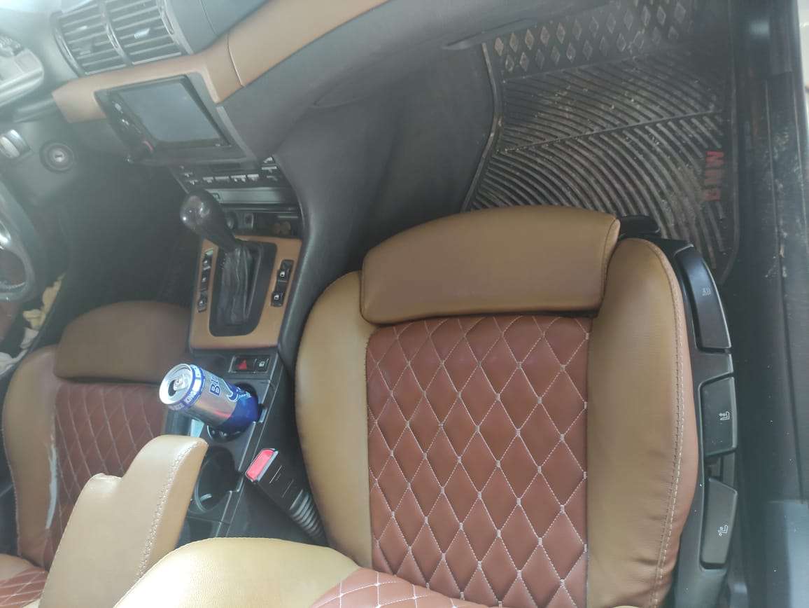 BMW 320, 2001 il, 2.2 L, 309 000 km