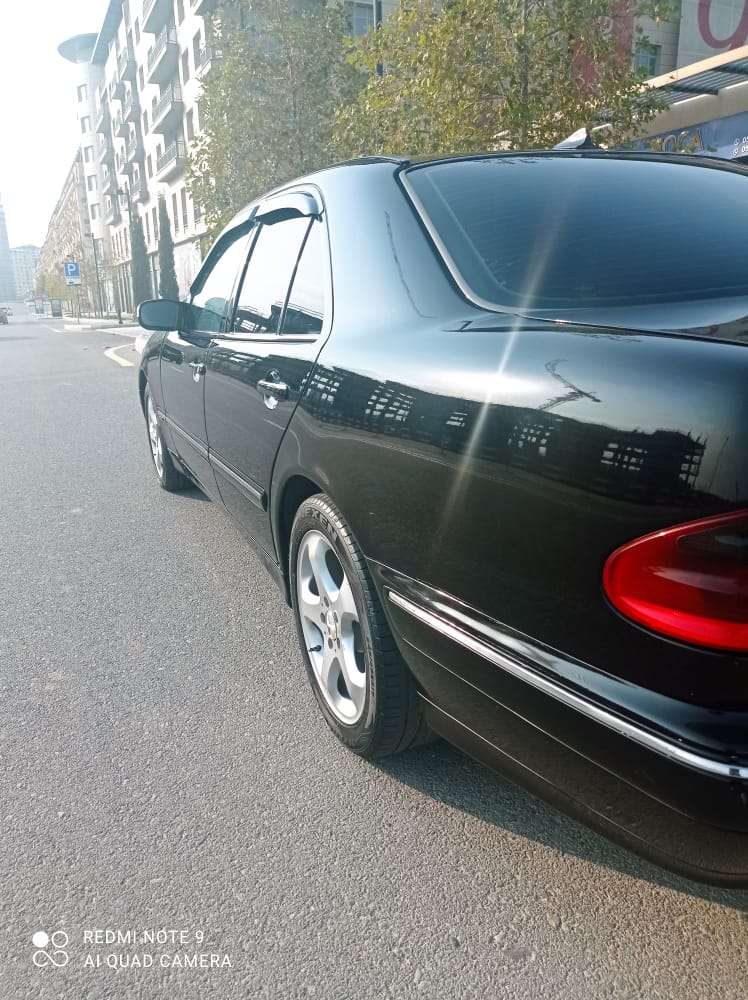Mercedes E 220, 1999 il, 2.2 L, 400 000 km