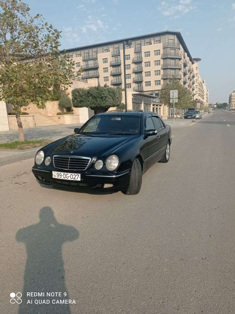 Mercedes E 220, 1999 il, 2.2 L, 400 000 km