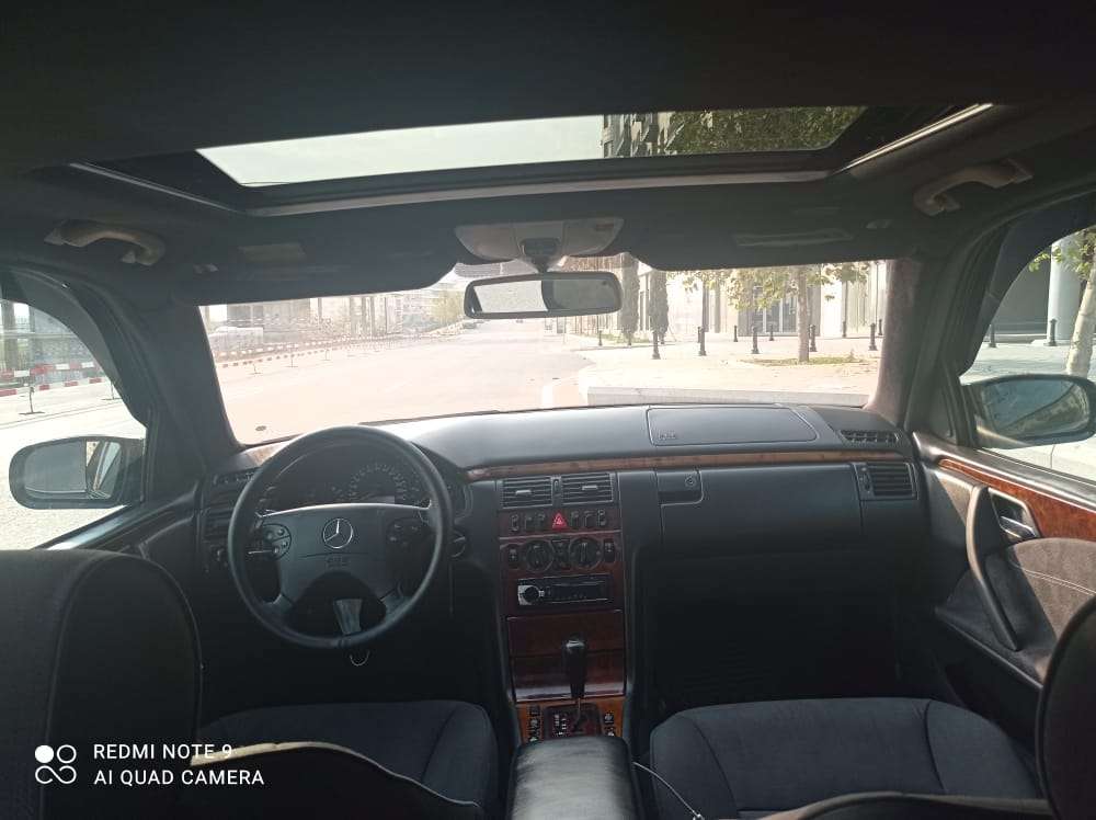 Mercedes E 220, 1999 il, 2.2 L, 400 000 km