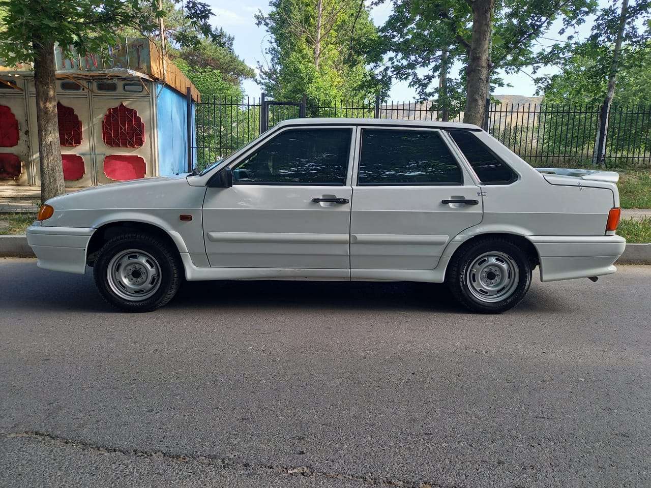 LADA (VAZ) 2115, 2010 il, 1.5 L, 16 000 km
