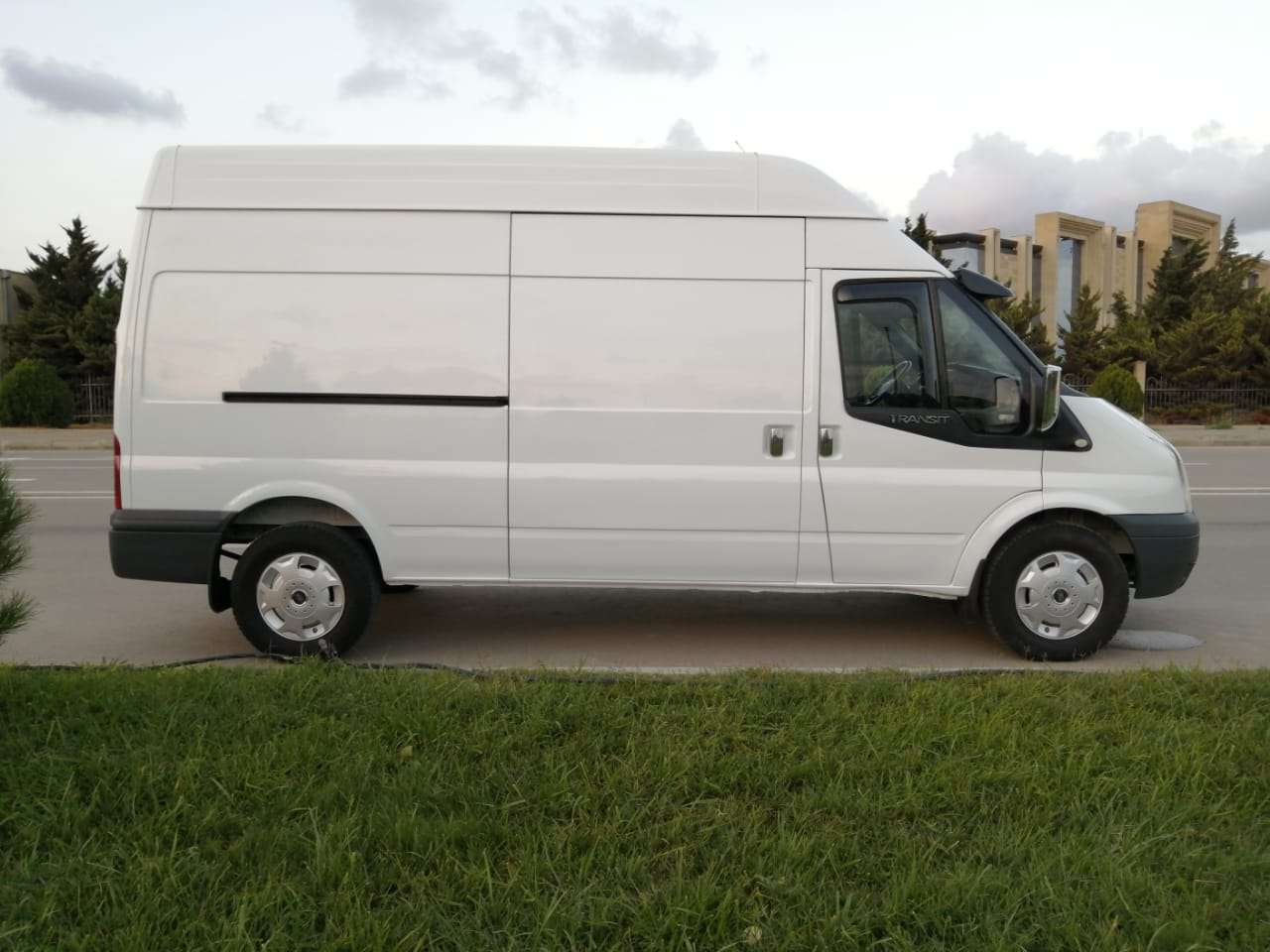 Ford Transit, 2011 il, 2.4 L, 176 000 km