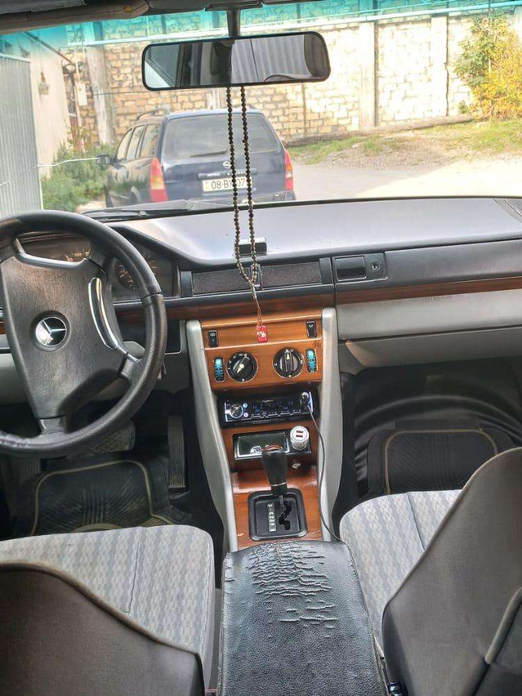 Mercedes E 250, 1991 il, 2.5 L, 254 876 km
