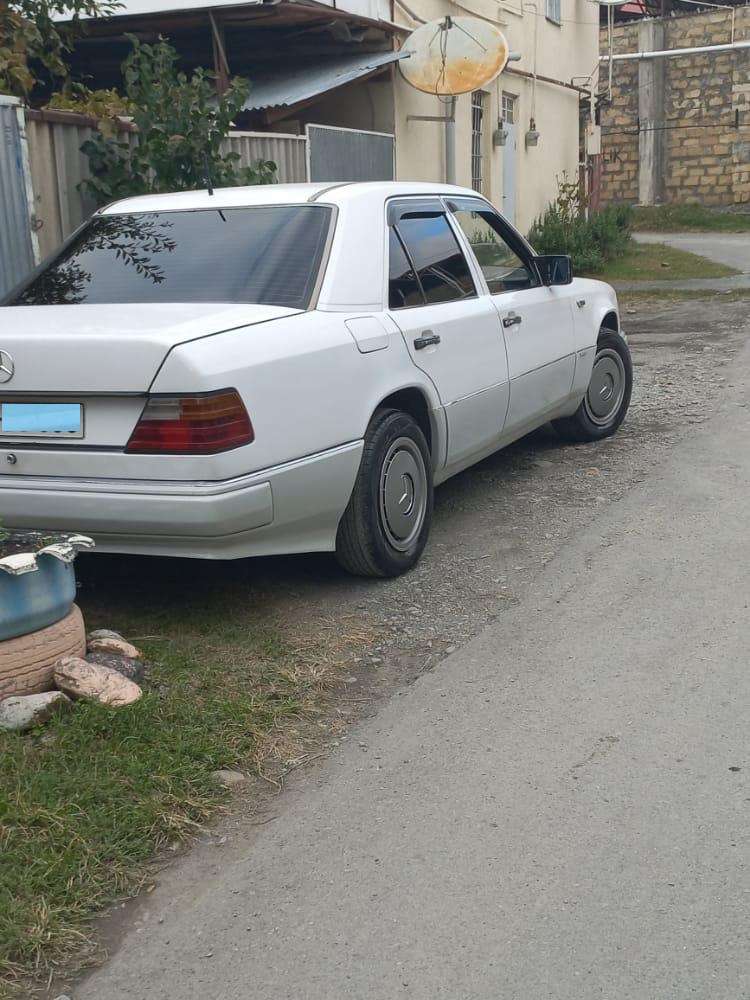 Mercedes E 250, 1991 il, 2.5 L, 254 876 km