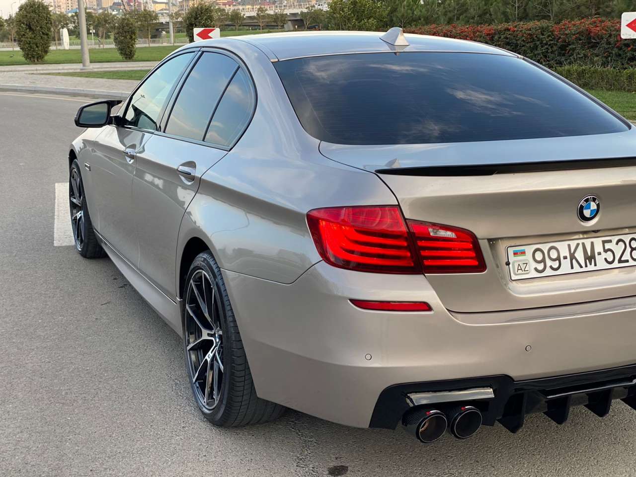 BMW 528, 2014 il, 2.0 L, 114 000 km