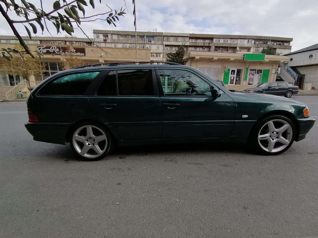 Mercedes C 220, 1998 il, 2.2 L, 300 000 km