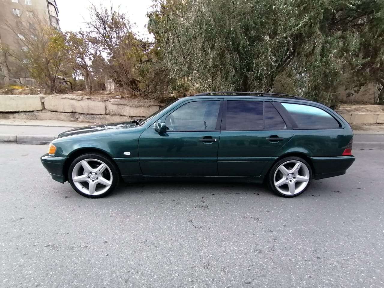 Mercedes C 220, 1998 il, 2.2 L, 300 000 km