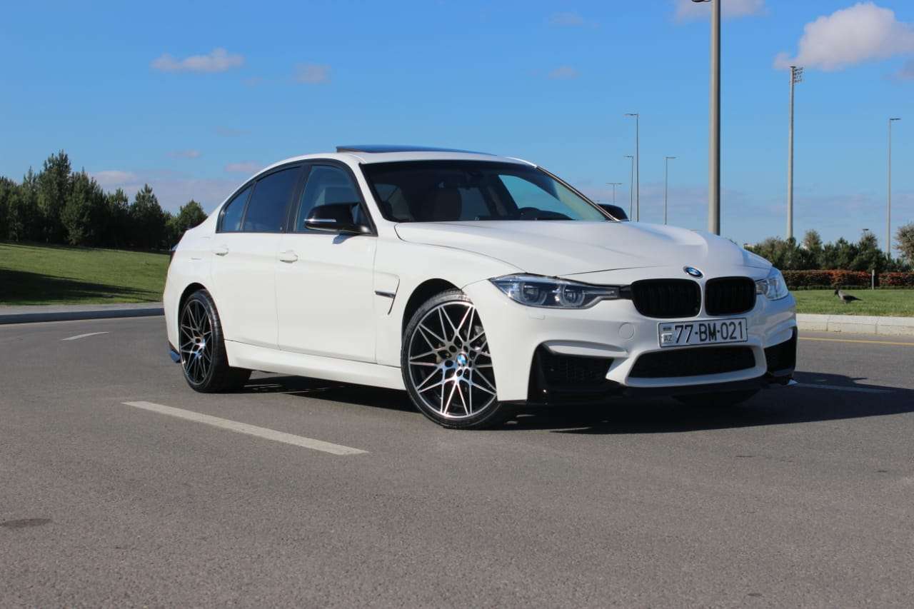 BMW 328, 2013 il, 2.0 L, 119 000 km
