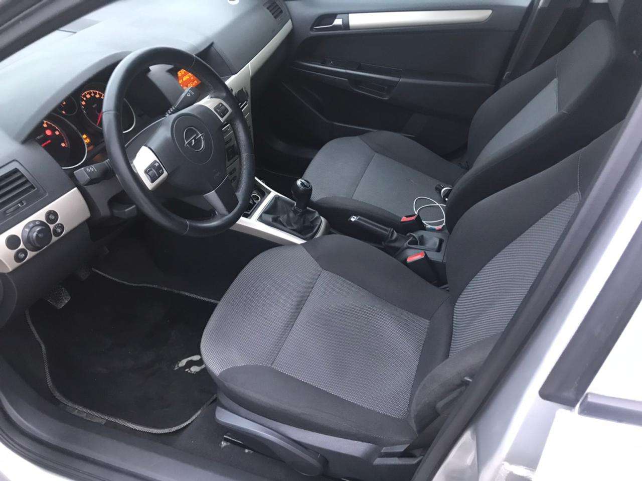 Opel Astra, 2008 il, 1.3 L, 171 000 km