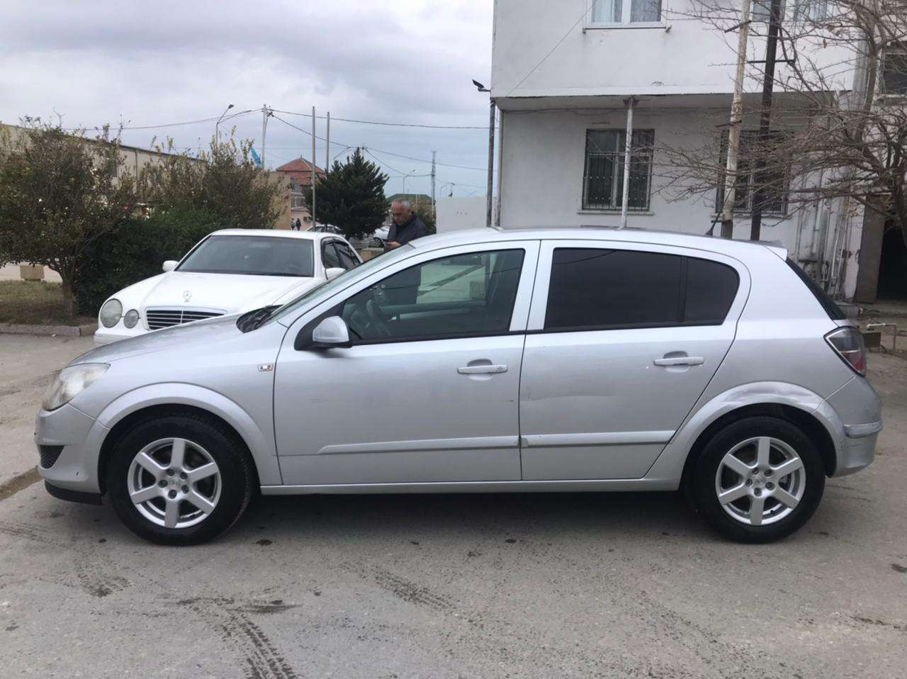 Opel Astra, 2008 il, 1.3 L, 171 000 km