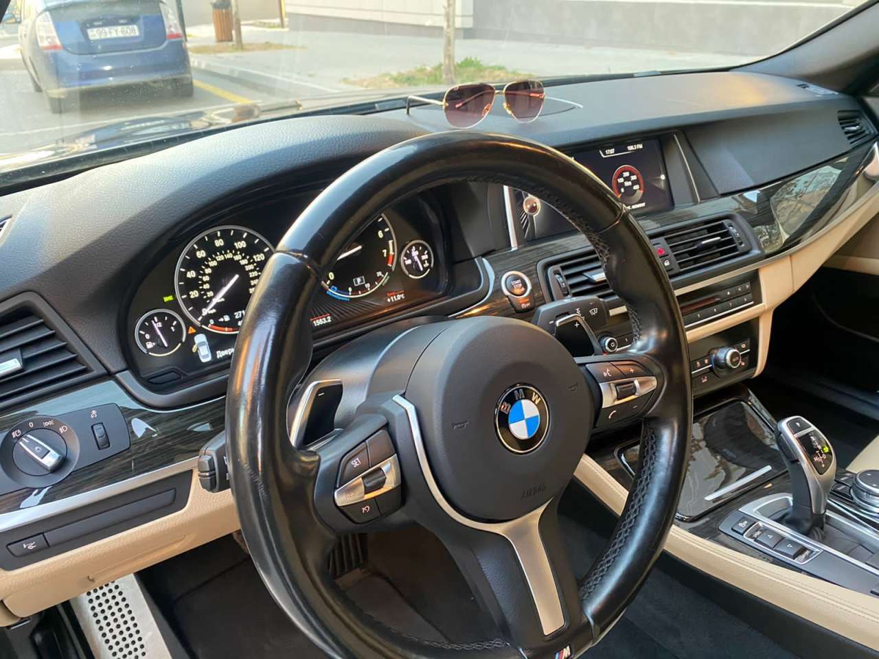 BMW 528, 2015 il, 2.0 L, 75 000 km