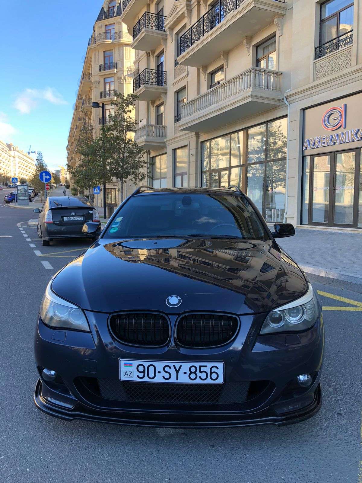 BMW 520, 2008 il, 2.0 L, 270 000 km