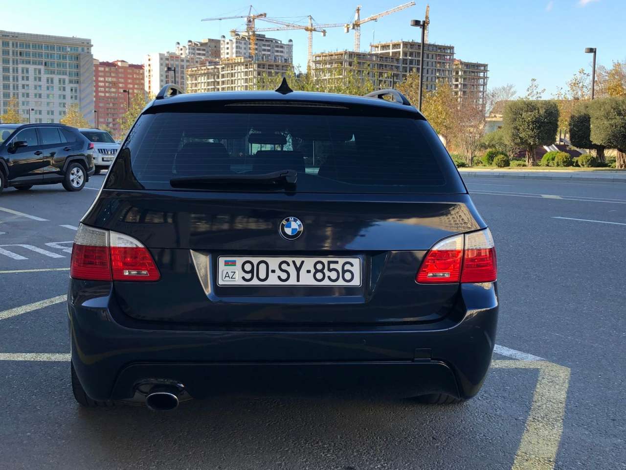 BMW 520, 2008 il, 2.0 L, 270 000 km