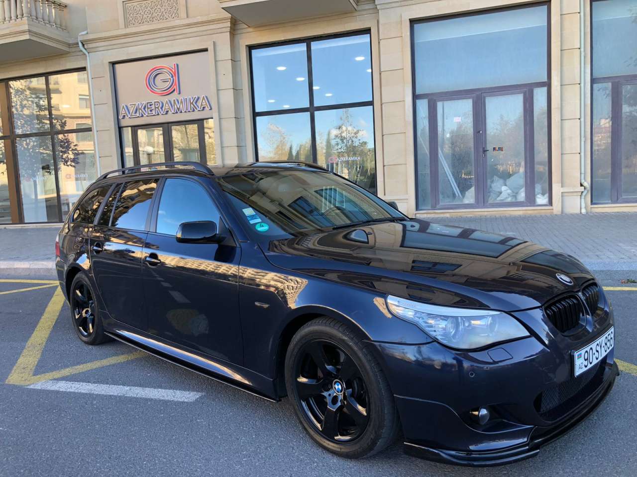 BMW 520, 2008 il, 2.0 L, 270 000 km