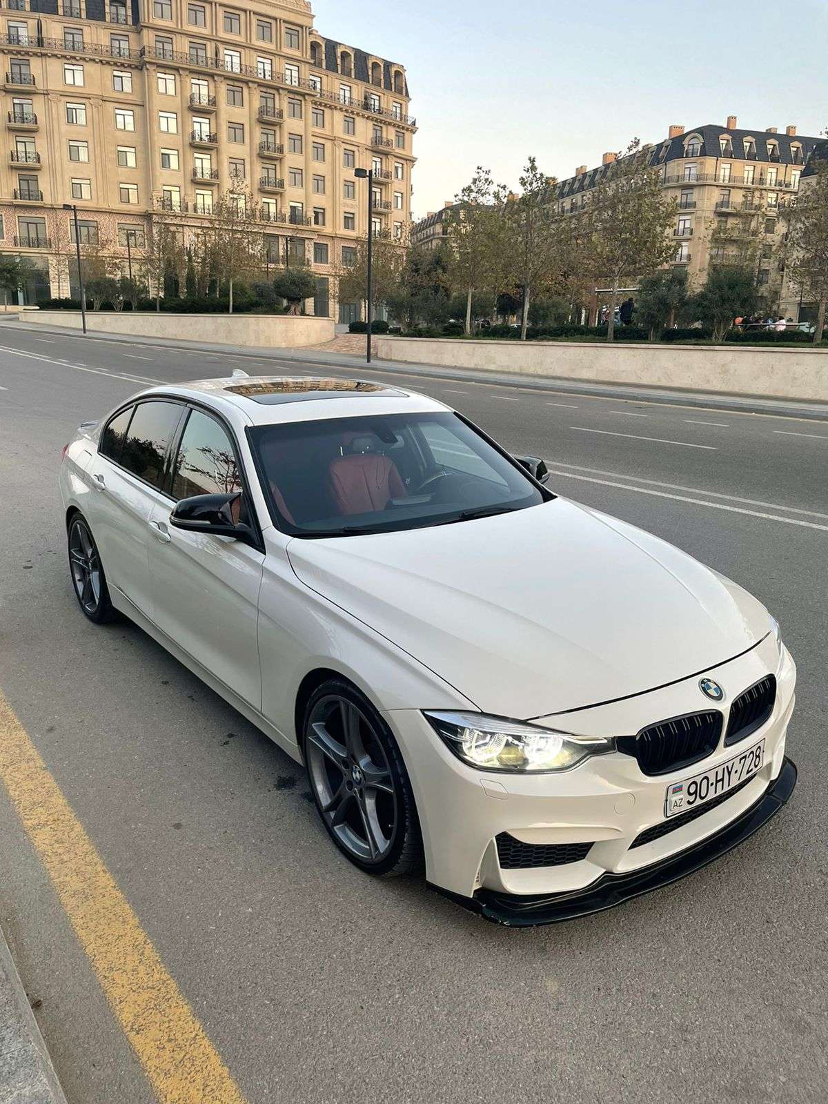 BMW 328, 2014 il, 2.0 L, 131 000 km