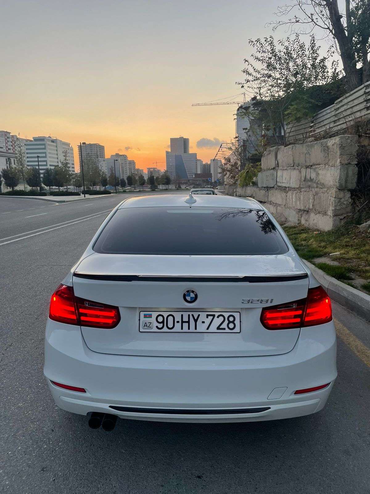 BMW 328, 2014 il, 2.0 L, 131 000 km