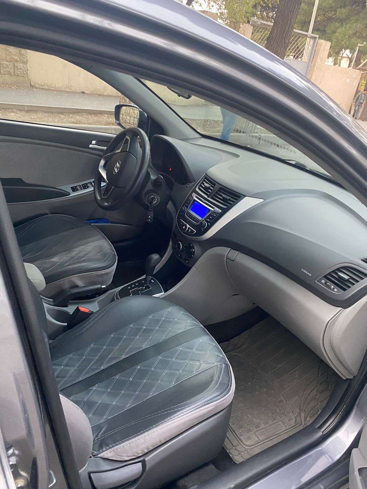 Hyundai Accent, 2014 il, 1.6 L, 137 400 km