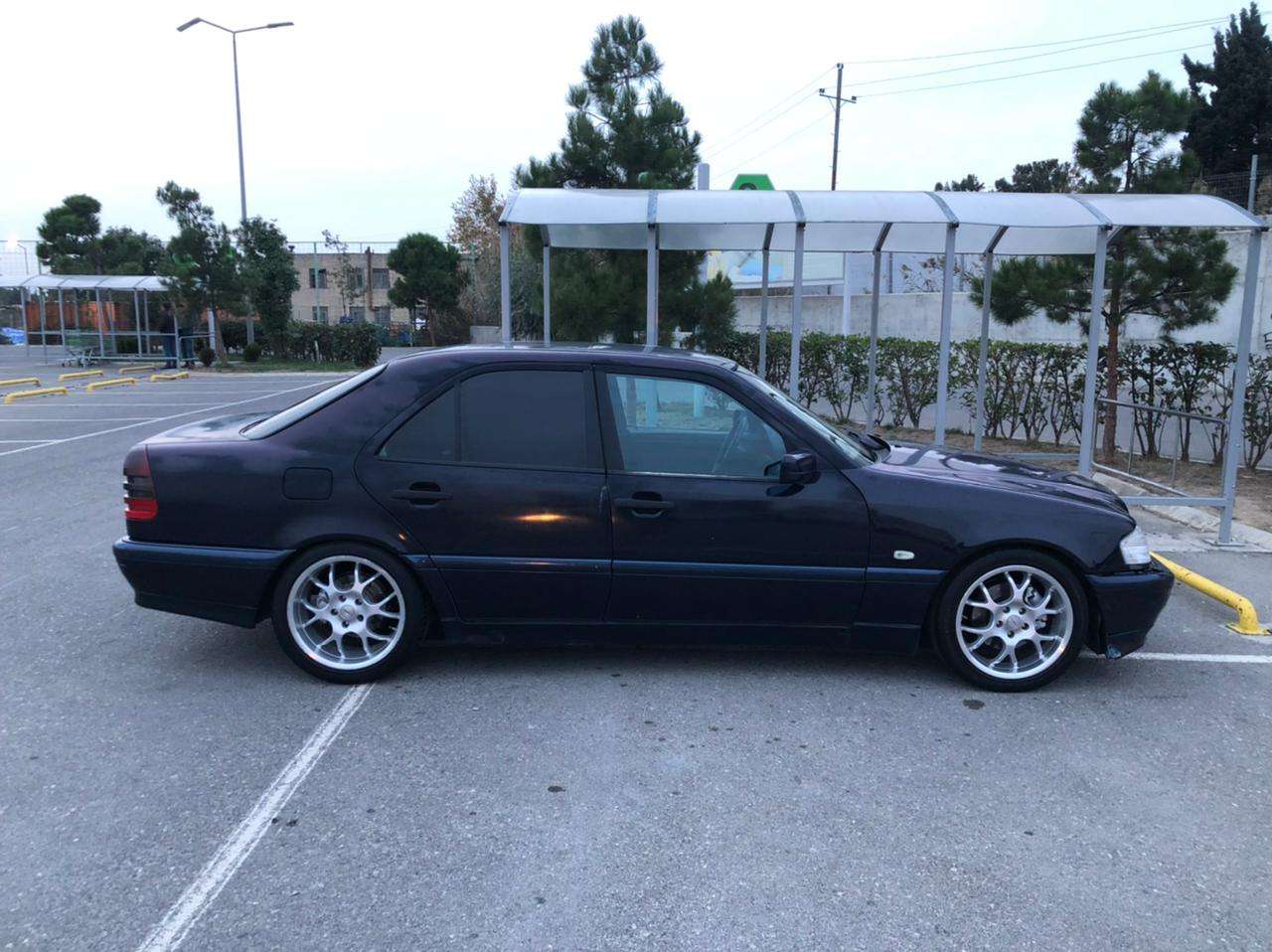 Mercedes C 200, 1998 il, 2.0 L, 500 000 km