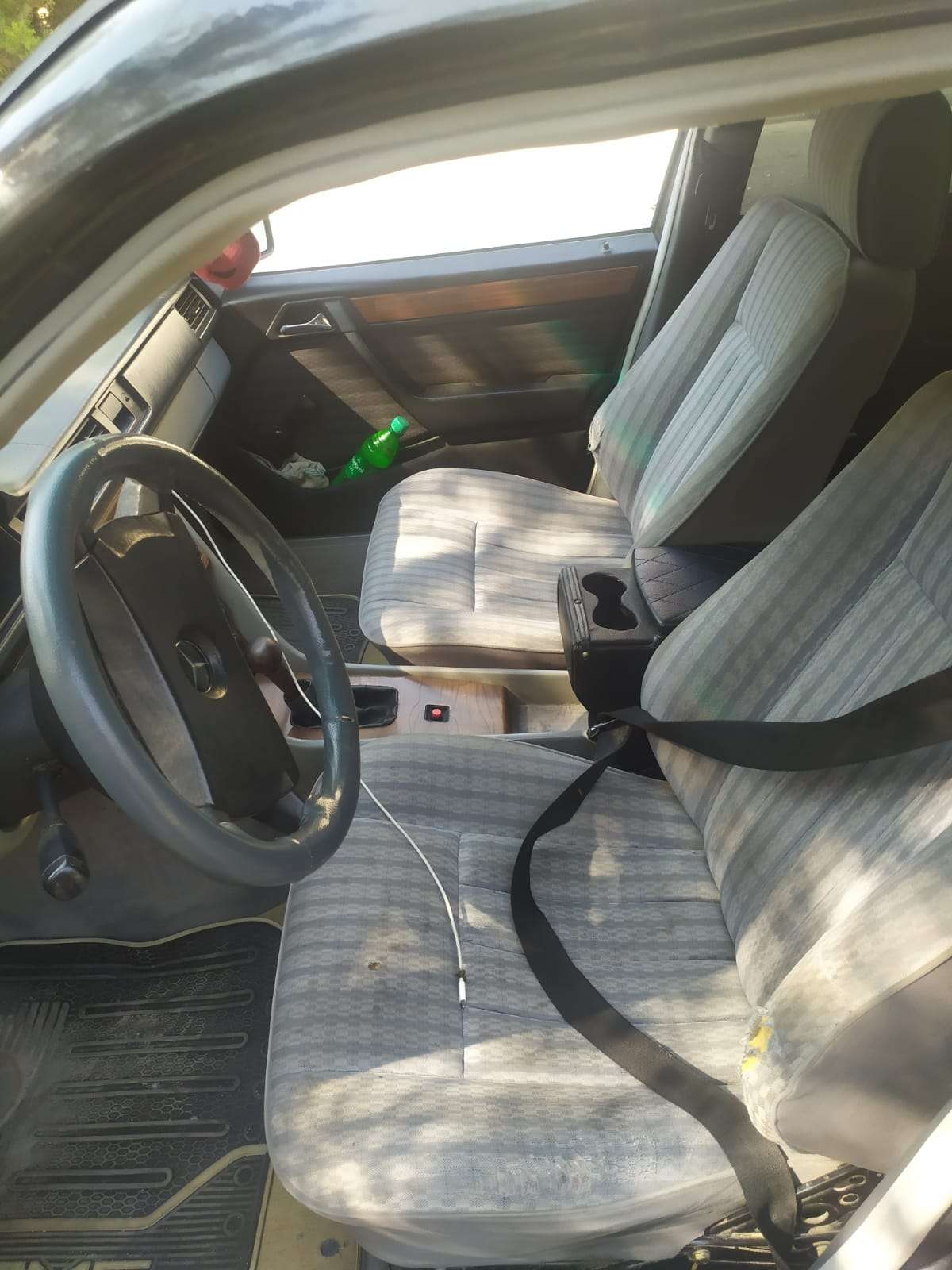 Mercedes E 200, 1986 il, 2.0 L, 450 000 km