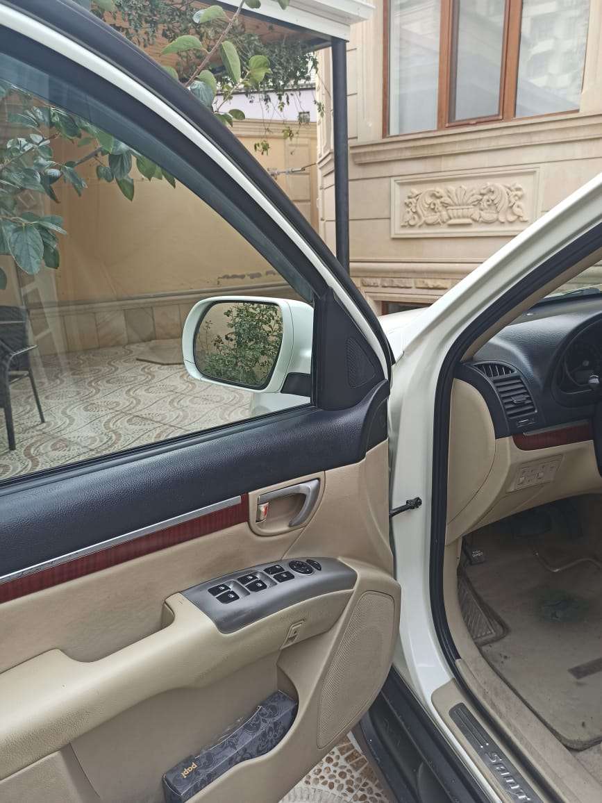 Hyundai Santa Fe, 2008 il, 2.7 L, 205 000 km