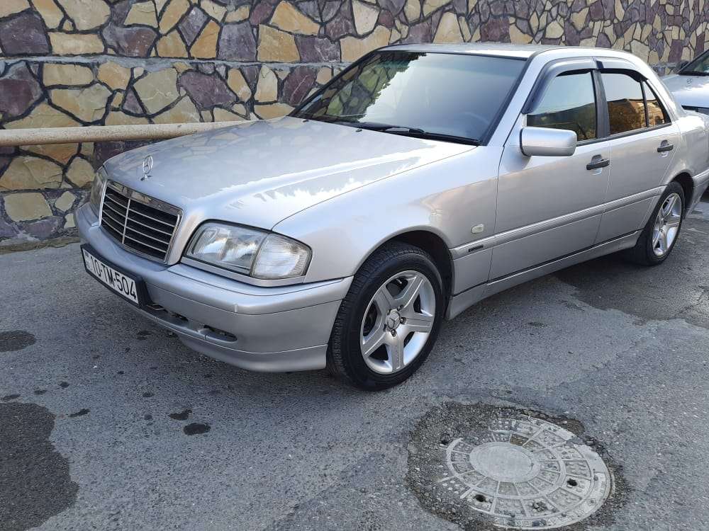Mercedes C 180, 1998 il, 1.8 L, 400 000 km