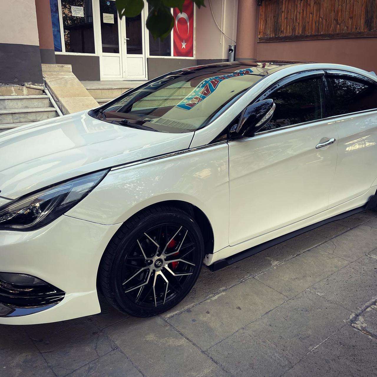 Hyundai Sonata, 2010 il, 2.4 L, 220 260 km