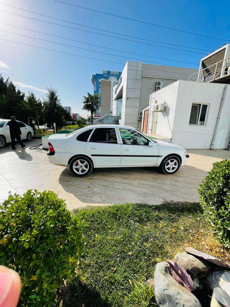 Opel Vectra, 1998 il, 1.8 L, 416 000 km