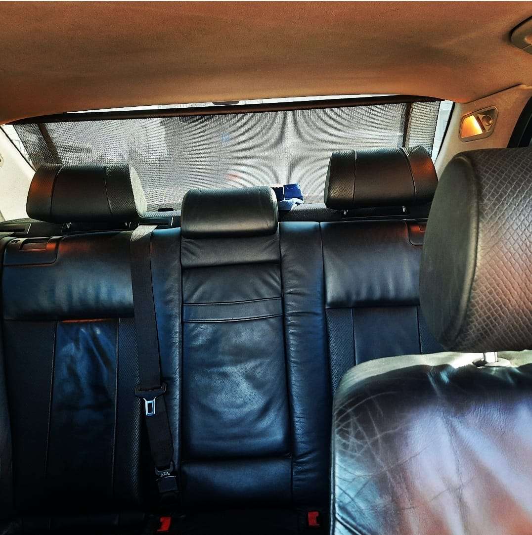 BMW 525, 2002 il, 2.5 L, 330 000 km
