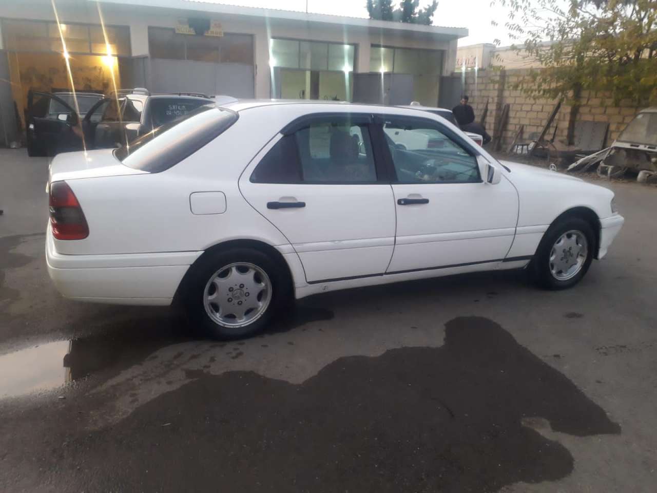 Mercedes C 220, 1994 il, 2.2 L, 259 000 km