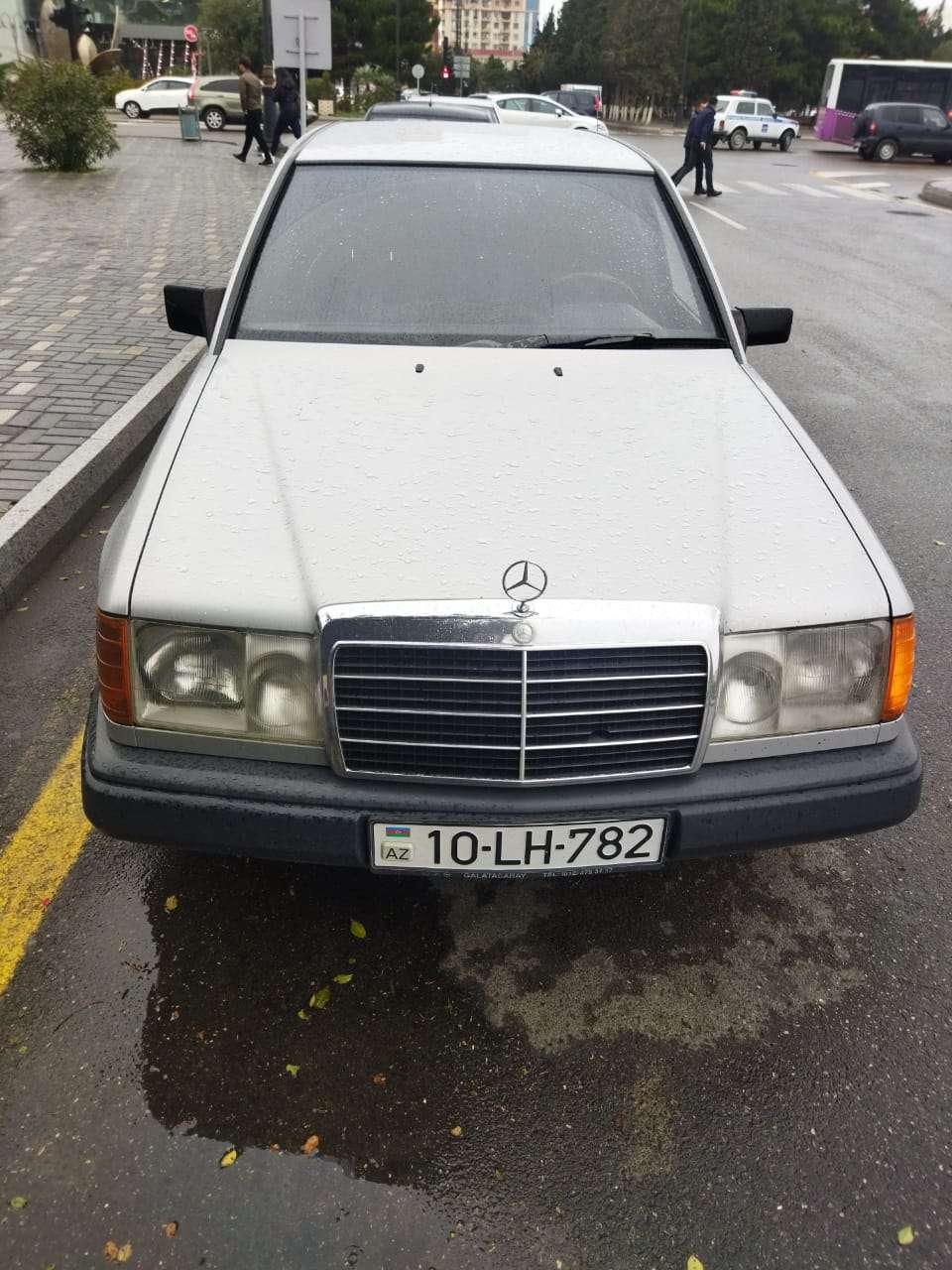 Mercedes E 300, 1987 il, 3.0 L, 385 000 km