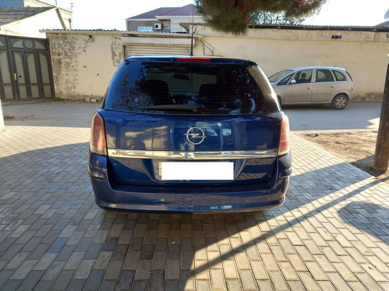 Opel Astra, 2010 il, 1.3 L, 180 000 km