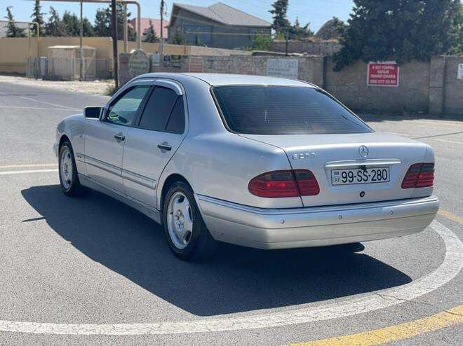 Mercedes E 280, 1998 il, 2.8 L, 375 000 km
